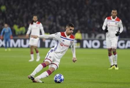 《每體》：哈維計劃簽約新中場，巴薩將積極尋求薪資空間.